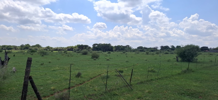 4 Bedroom Property for Sale in Jan Kempdorp Rural Northern Cape